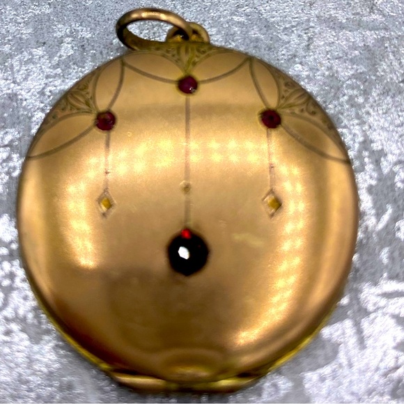 Vintage Elegant Gold Tone Double Locket Etched Design Red Rhinestone Accents - Picture 1 of 6